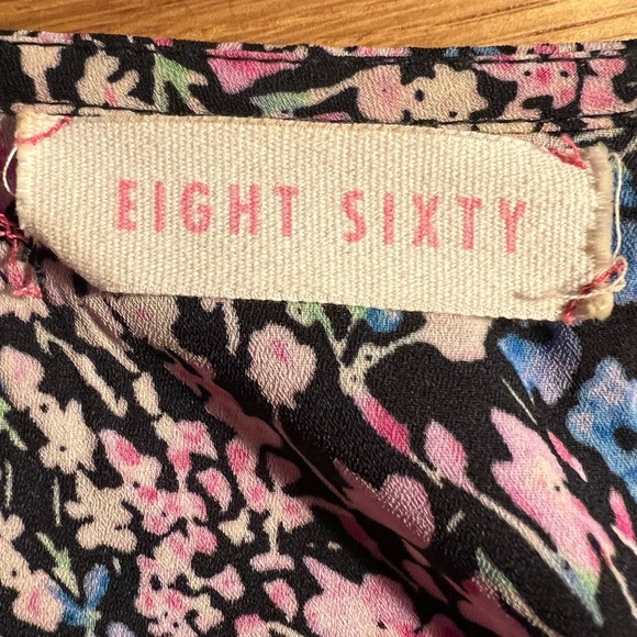 Eight sixty small floral long sleeve shorts romper with elastic waist - Picture 8 of 8